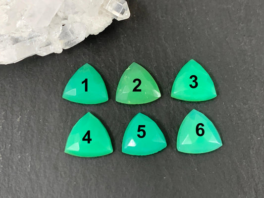 Chrysoprase Triangle Cabochon – 10mm Faceted Top Gem, Natural Green Gemstone
