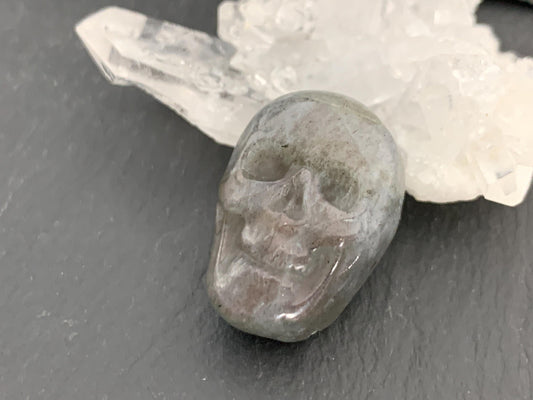 Labradorite Skull Cabochon 15x21mm, Labradorite Skull, Natural Gemstone, Halloween Jewelry, Handcrafted Accessory