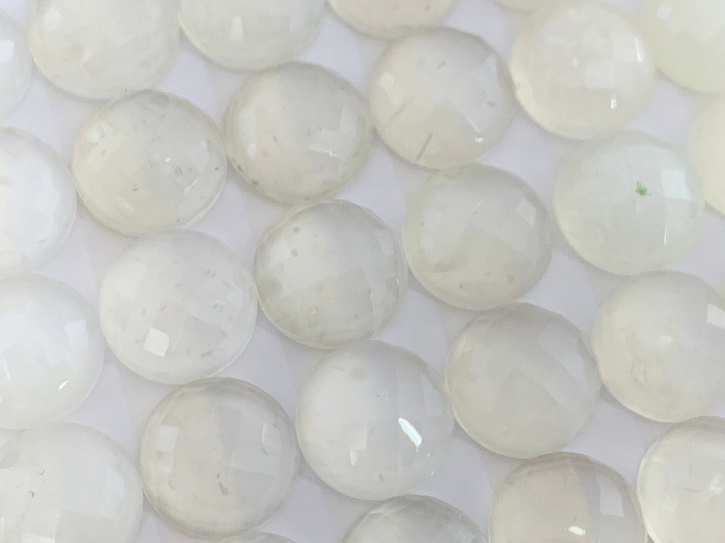 Faceted White Moonstone round 12mm cabochon - Calibrated cabochons
