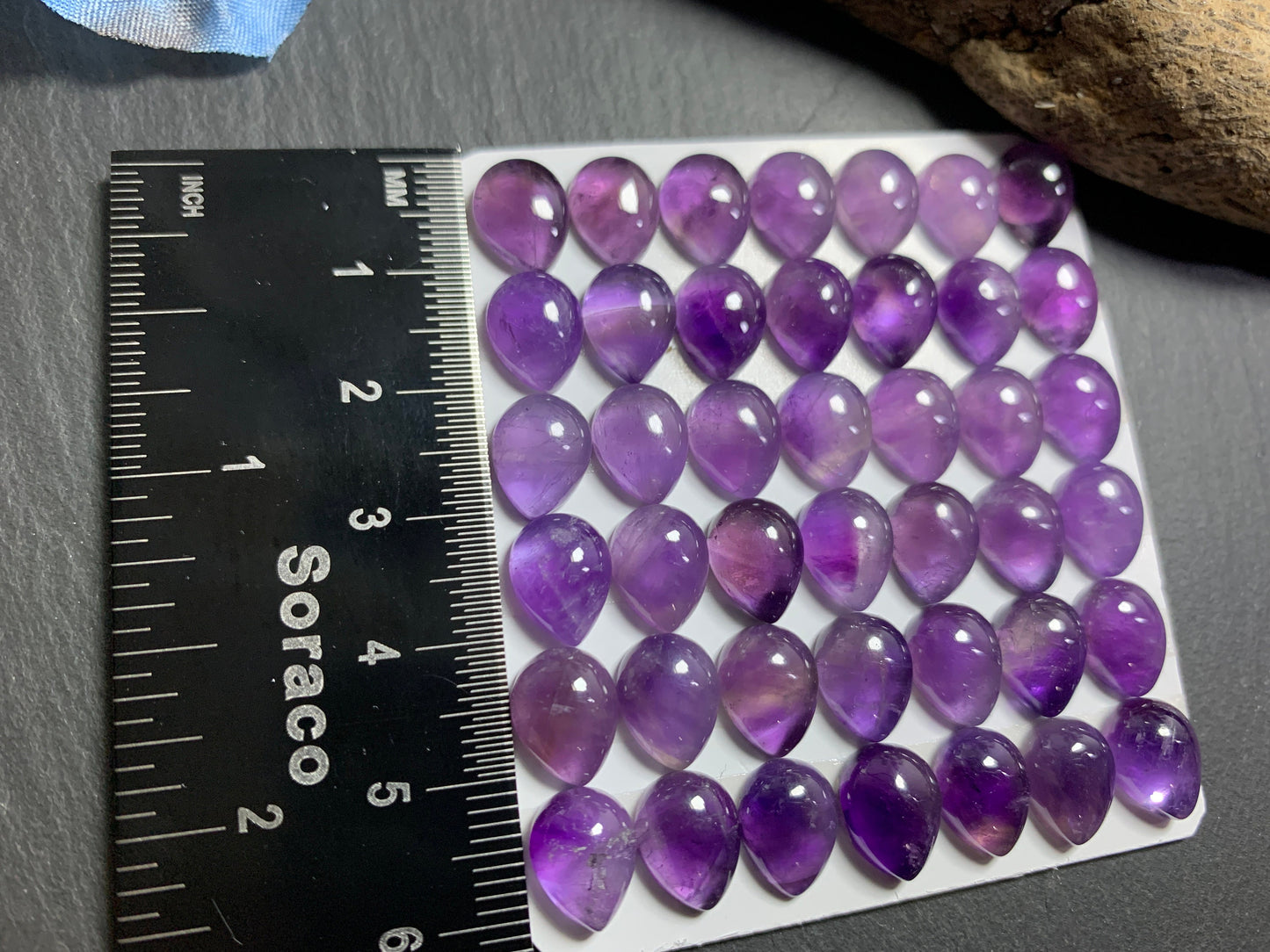 Amethyst pear 8x10mm cabochon - Calibrated cabochons
