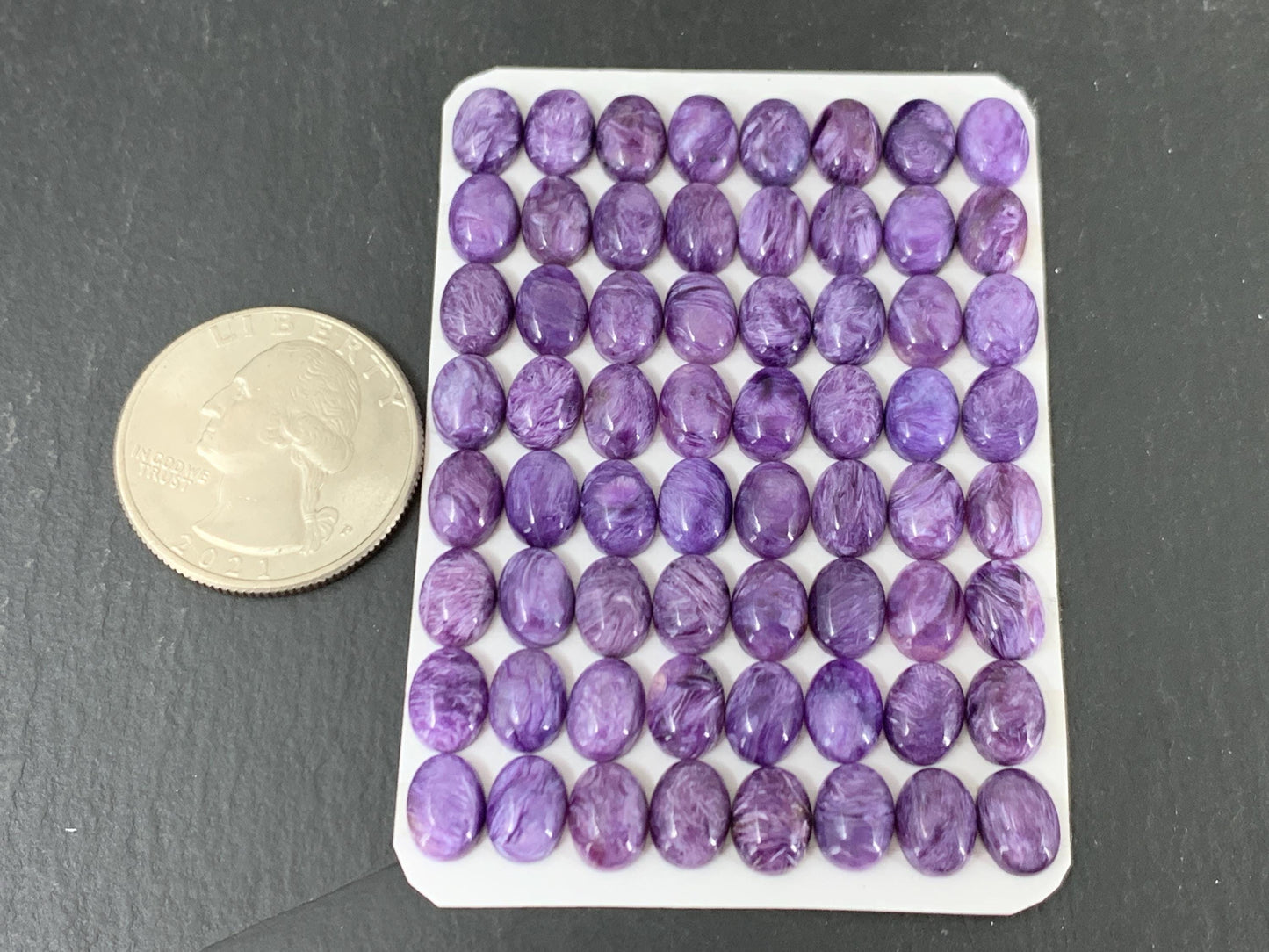 Charoite oval 6x8mm cabochon - Calibrated cabochons