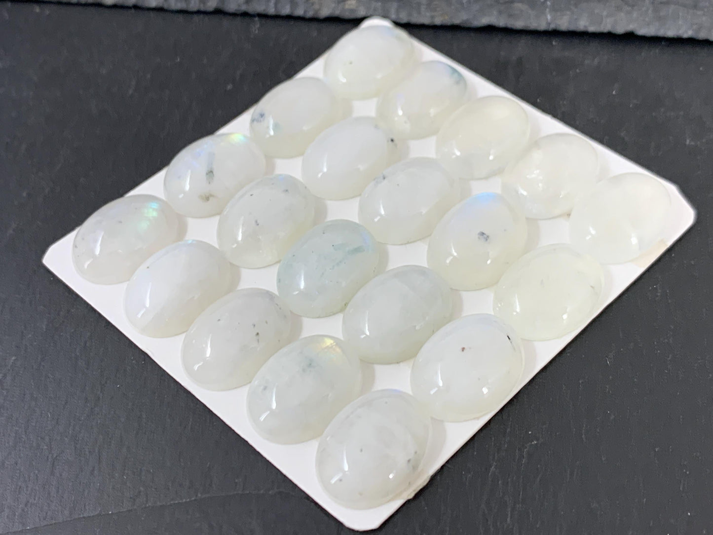 Rainbow Moonstone oval 12x16mm cabochon - Calibrated cabochons