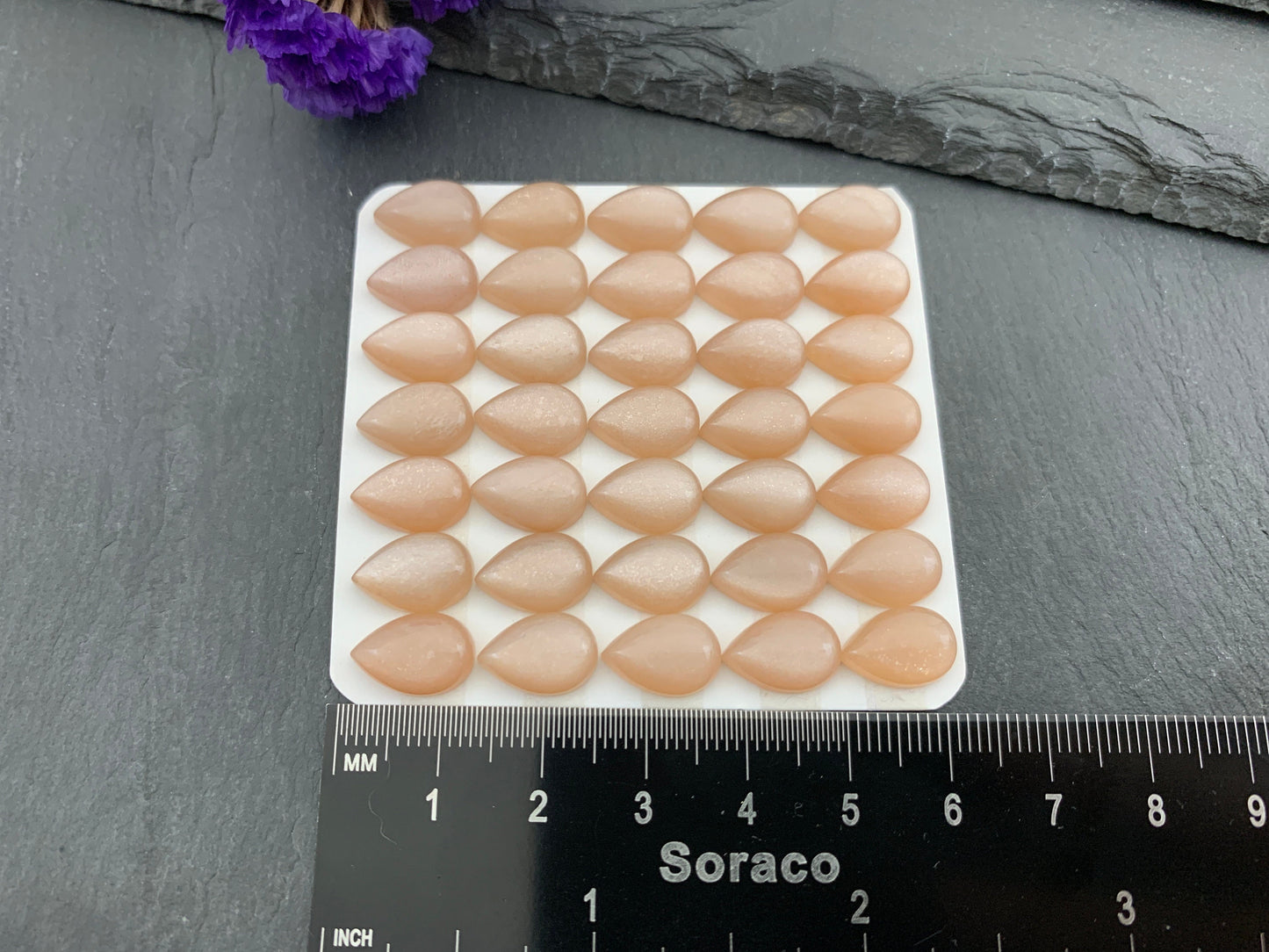 Peach Moonstone pear 8x12mm cabochon - Calibrated cabochons