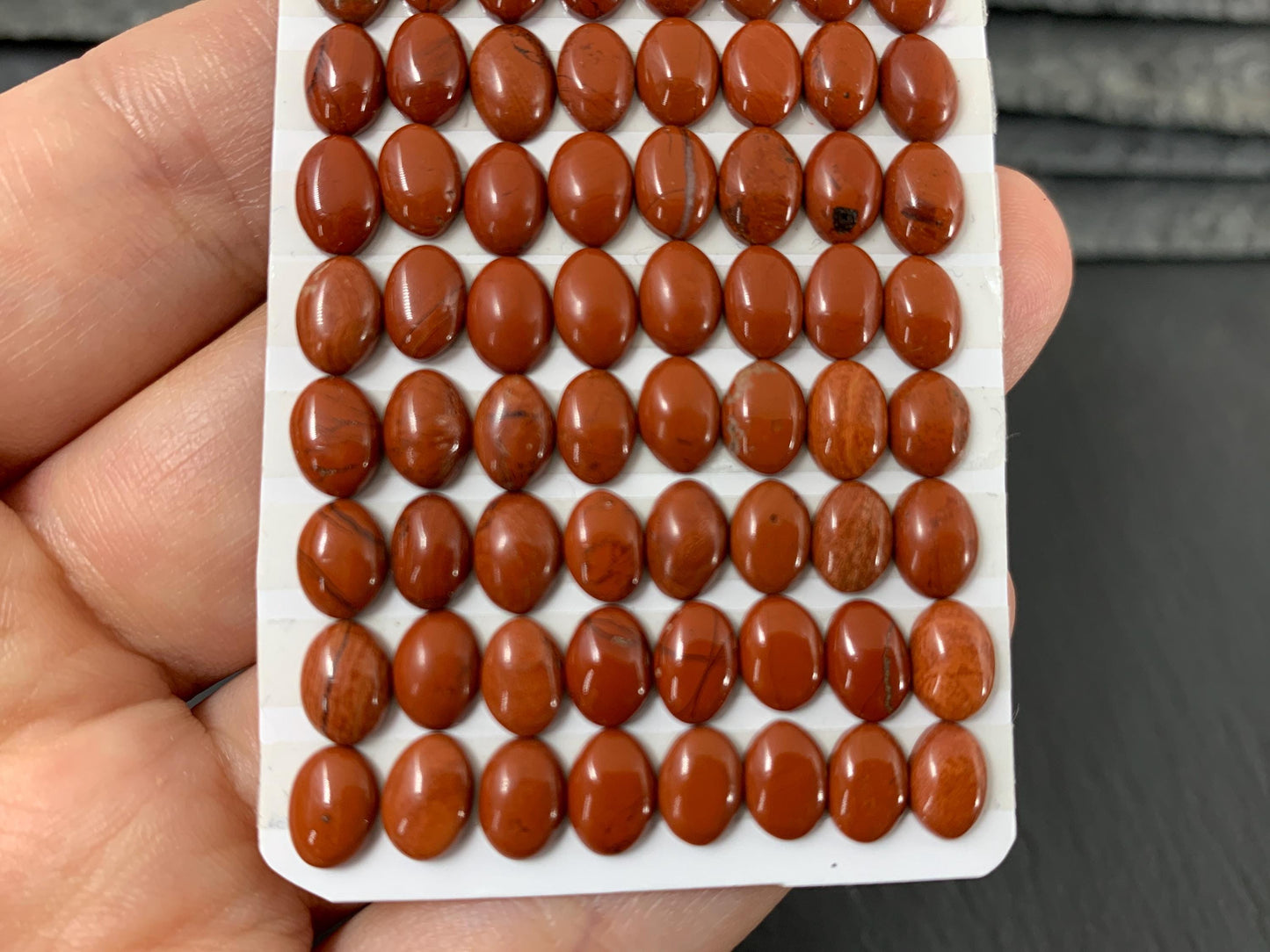 Red Jasper oval 5x7mm cabochon - Calibrated cabochons