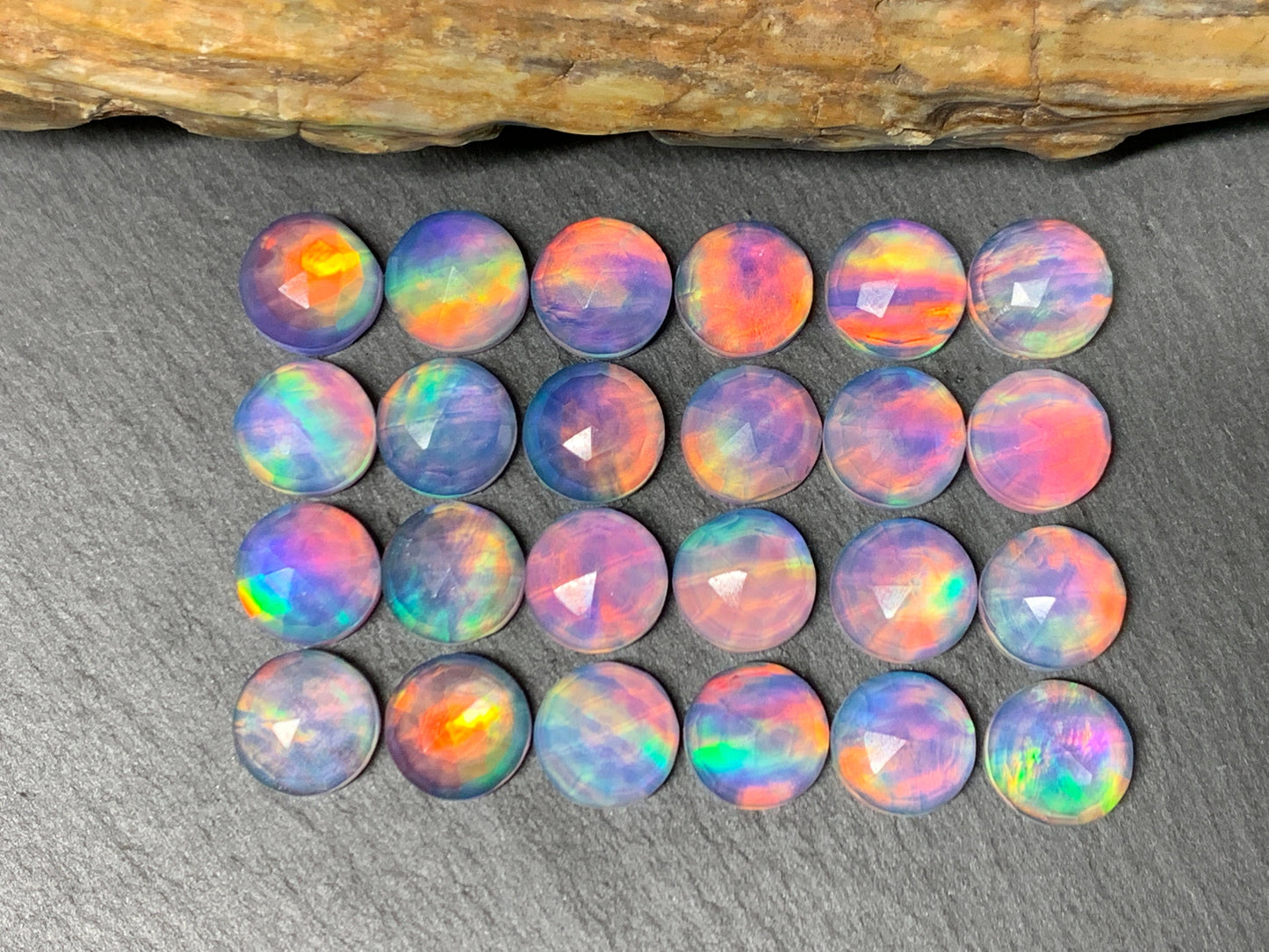 Faceted Aurora Opal round 10mm cabochon - Doublet cabochons
