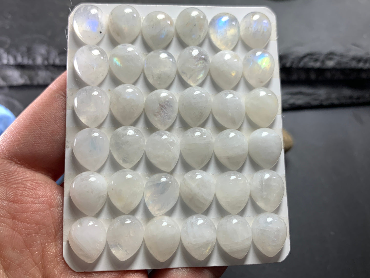 Rainbow MoonStone pear 10x12mm cabochon - Calibrated cabochons