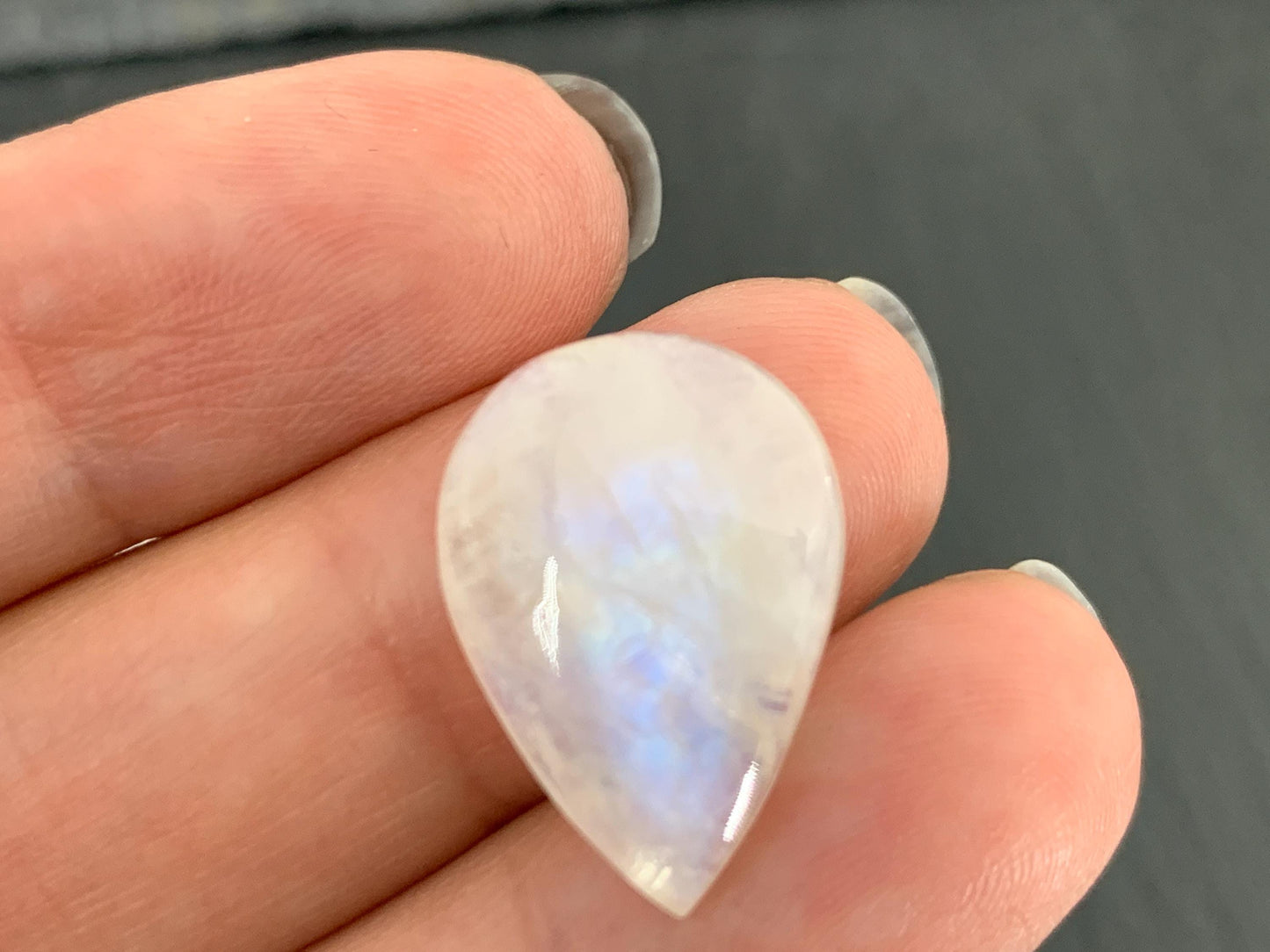 Rainbow Moonstone 20x14x5mm cabochon