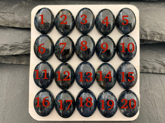 Blue Pietersite oval 12x16mm cabochon - Calibrated cabochons