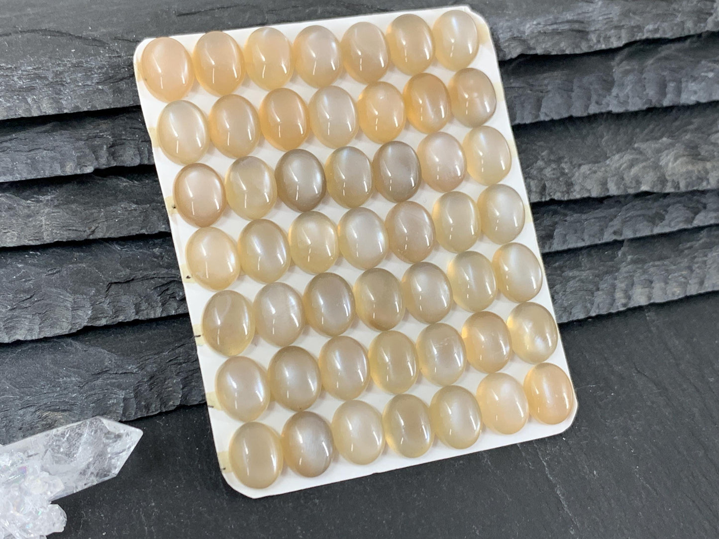Grey Moonstone oval 8x10mm cabochon - Calibrated cabochons