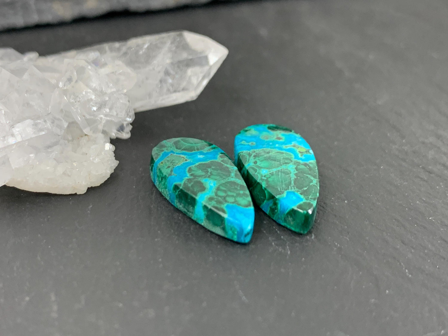 Malachite Chrysocolla pear 9x19x3.5mm cabochon pair