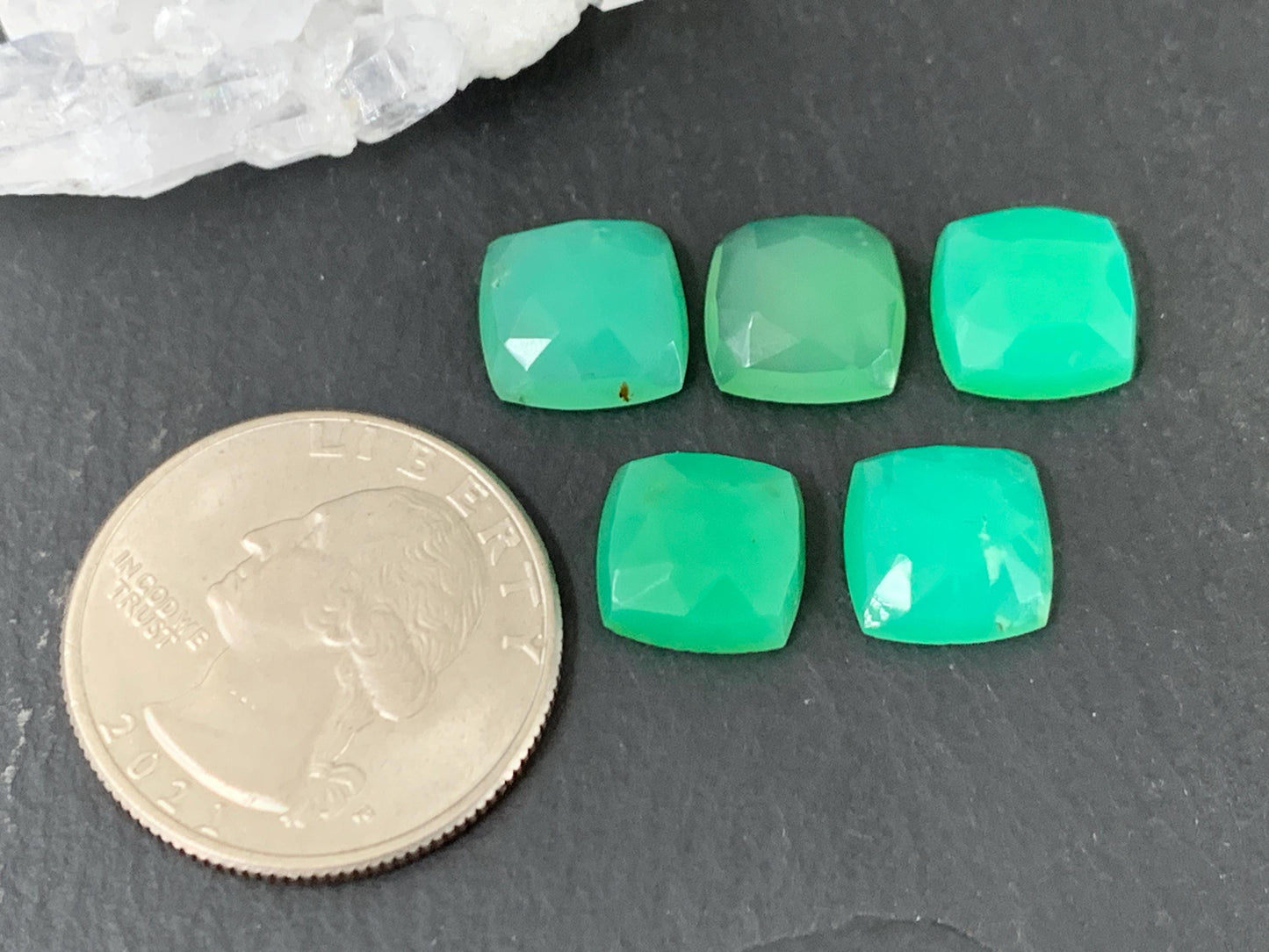 Faceted Chrysoprase Cabochon - Natural Green Gemstone 10mm Square Faceted Top