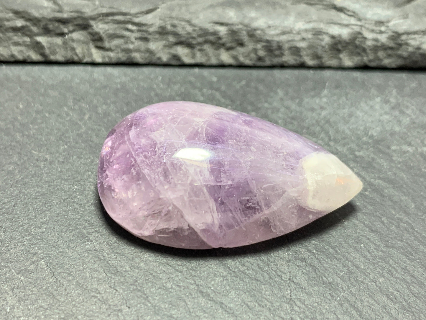 Amethyst pear cabochon 35x22x12mm - free form hand cut in Africa