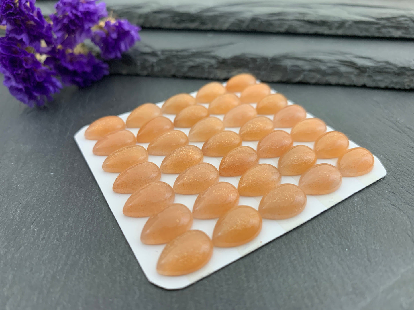 Goldsand Sunstone Pear 8x12mm cabochon - Calibrated cabochons