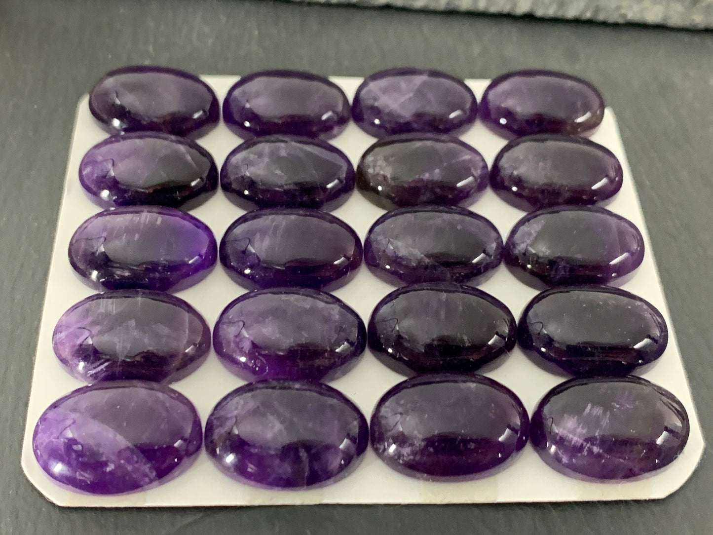 Amethyst oval 13x18mm cabochon - Calibrated cabochons