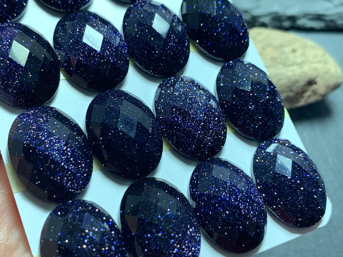 Faceted Blue Gold Sandstone oval 15x20mm cabochon - Calibrated cabochons