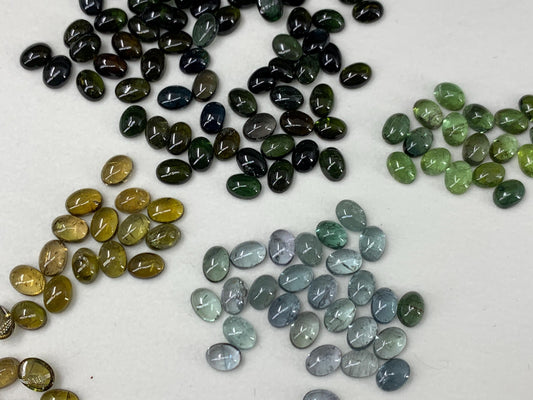 Green Tourmaline oval 5x7mm cabochon - Calibrated cabochons