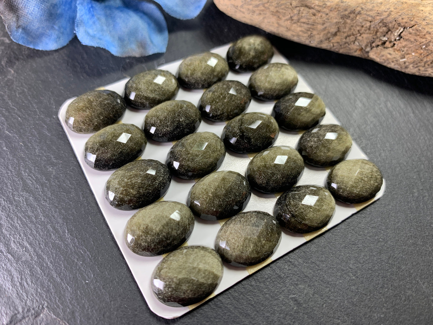 Faceted Gold Obsidian oval 12x16mm cabochon - Calibrated cabochons