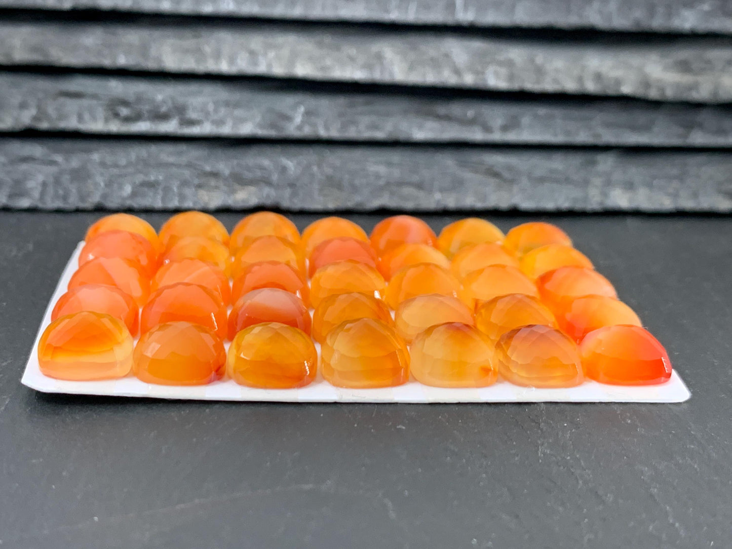 Faceted Carnelian square cushion 10mm cabochon - Calibrated cabochons