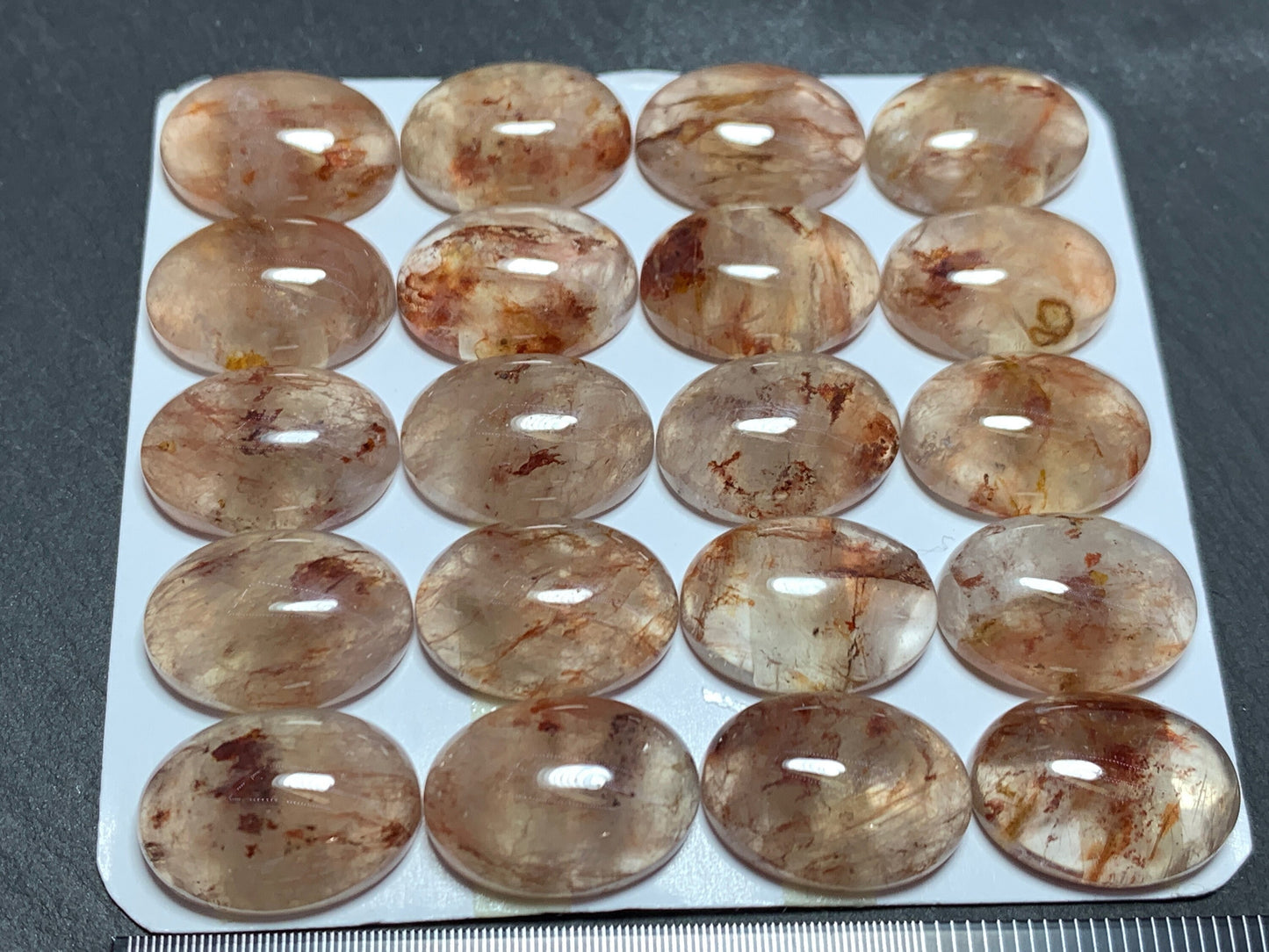 Blood Quartz oval 13x18mm Cabochon | Calibrated Cabochons