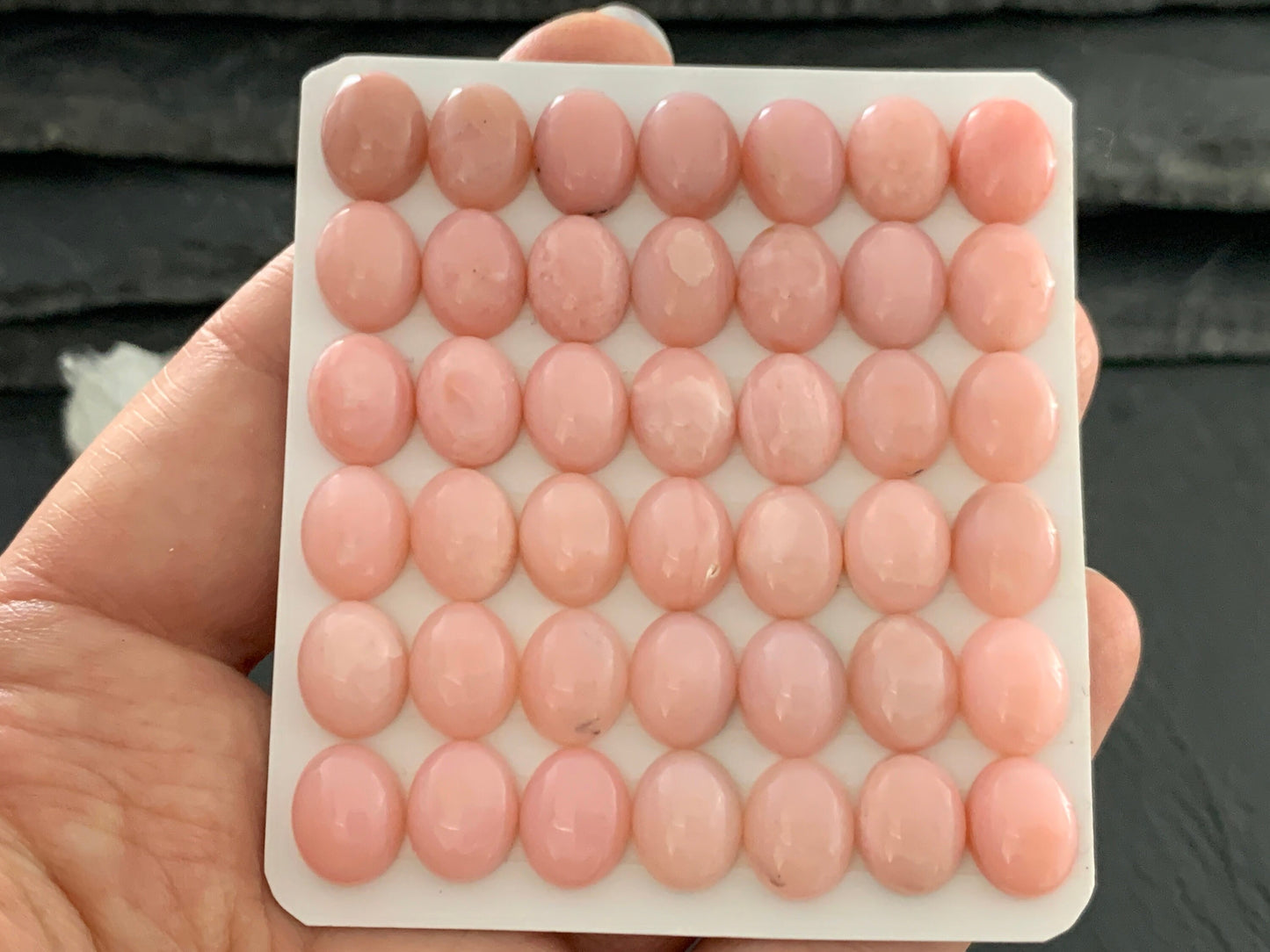 Pink Opal oval 8x10mm cabochon - Calibrated cabochons