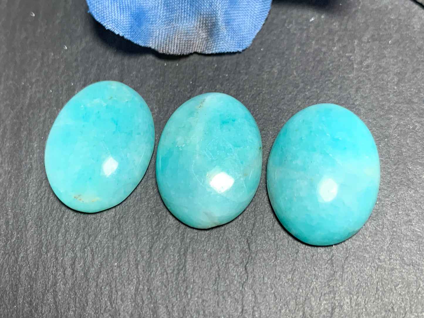 Amazonite oval cabochon 15x20mm - Calibrated cabochons