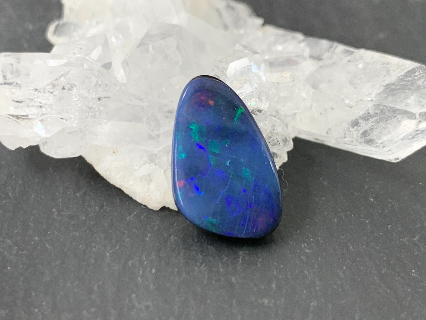 Australian Opal doublet 9x15x3mm cabochon