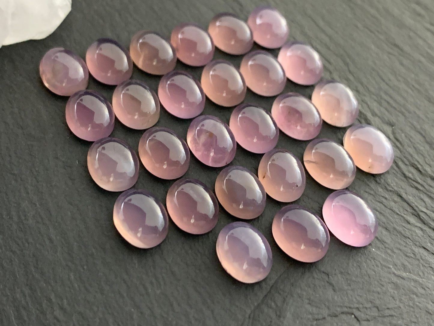 Purple Chalcedony oval 8x10mm cabochon - Calibrated cabochons