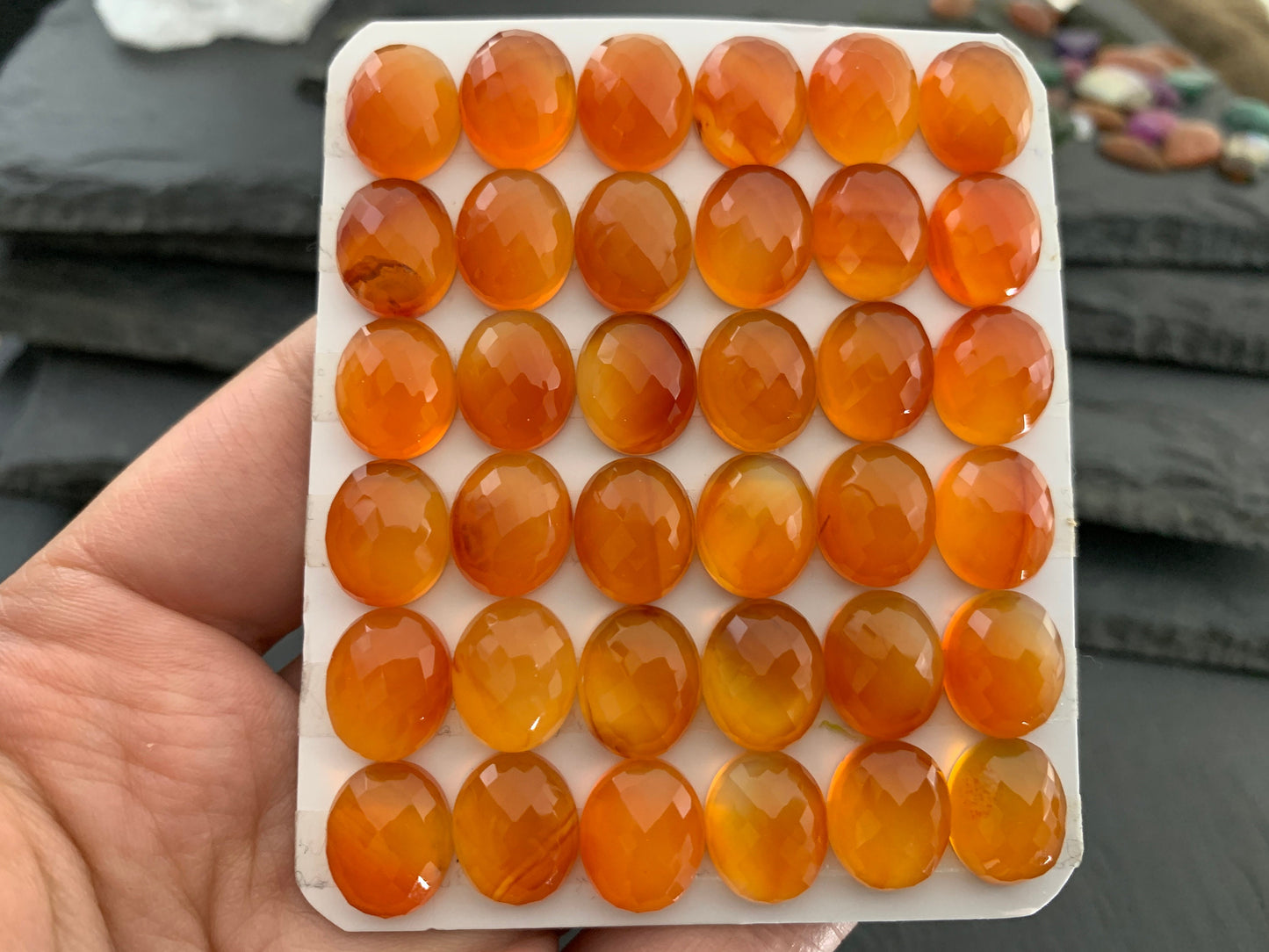 Faceted Carnelian oval 10x12mm cabochon - Calibrated cabochons