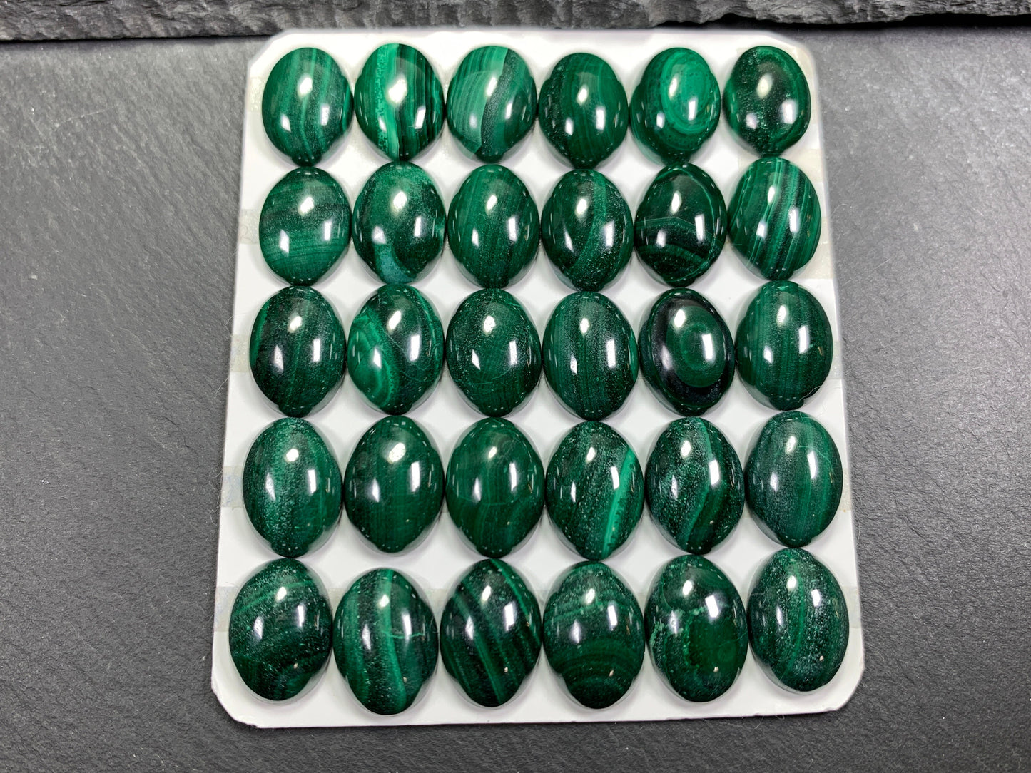 Malachite oval 10x14mm cabochon - Calibrated cabochons