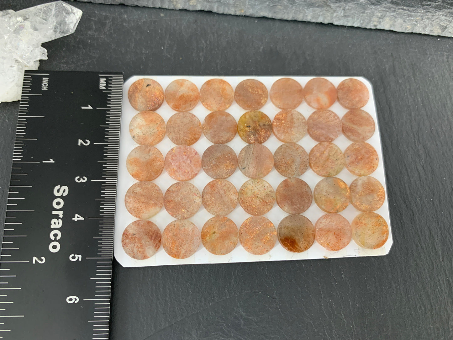 Flat Sunstone round 10mm cabochon - Calibrated cabochons