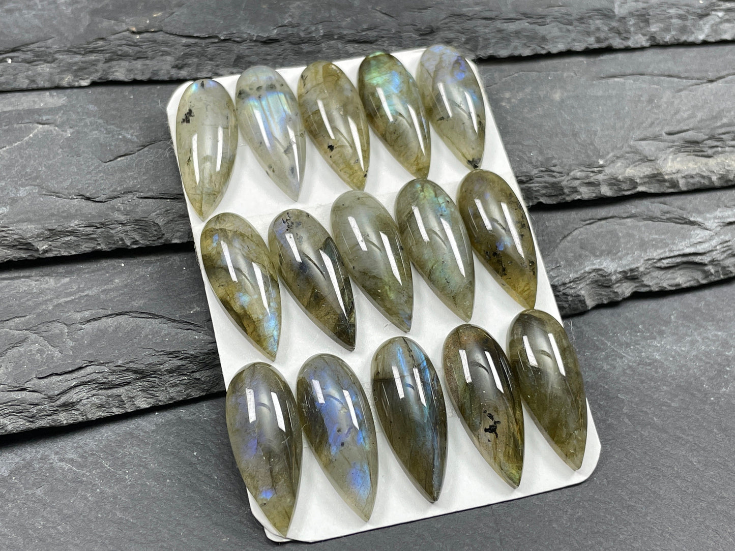 Labradorite pear 10x24.5mm cabochon - Calibrated cabochons