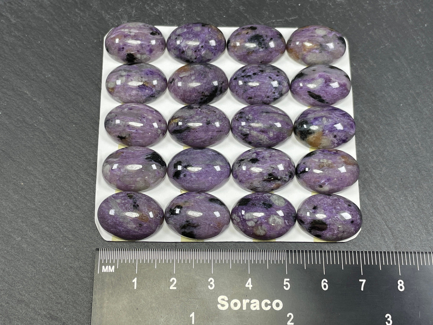Charoite oval 13x18mm cabochon - Calibrated cabochons