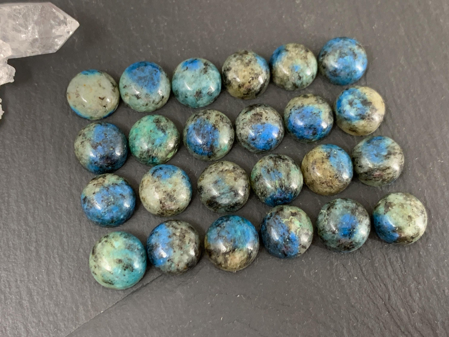 Azurite in Granite round 10mm cabochon - Calibrated cabochons.