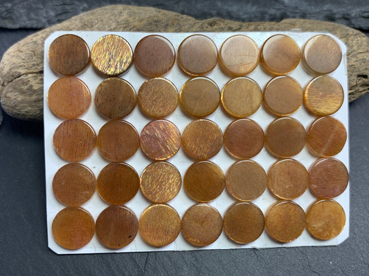 Flat Gold Sunstone round 10mm cabochon - calibrated cabochons