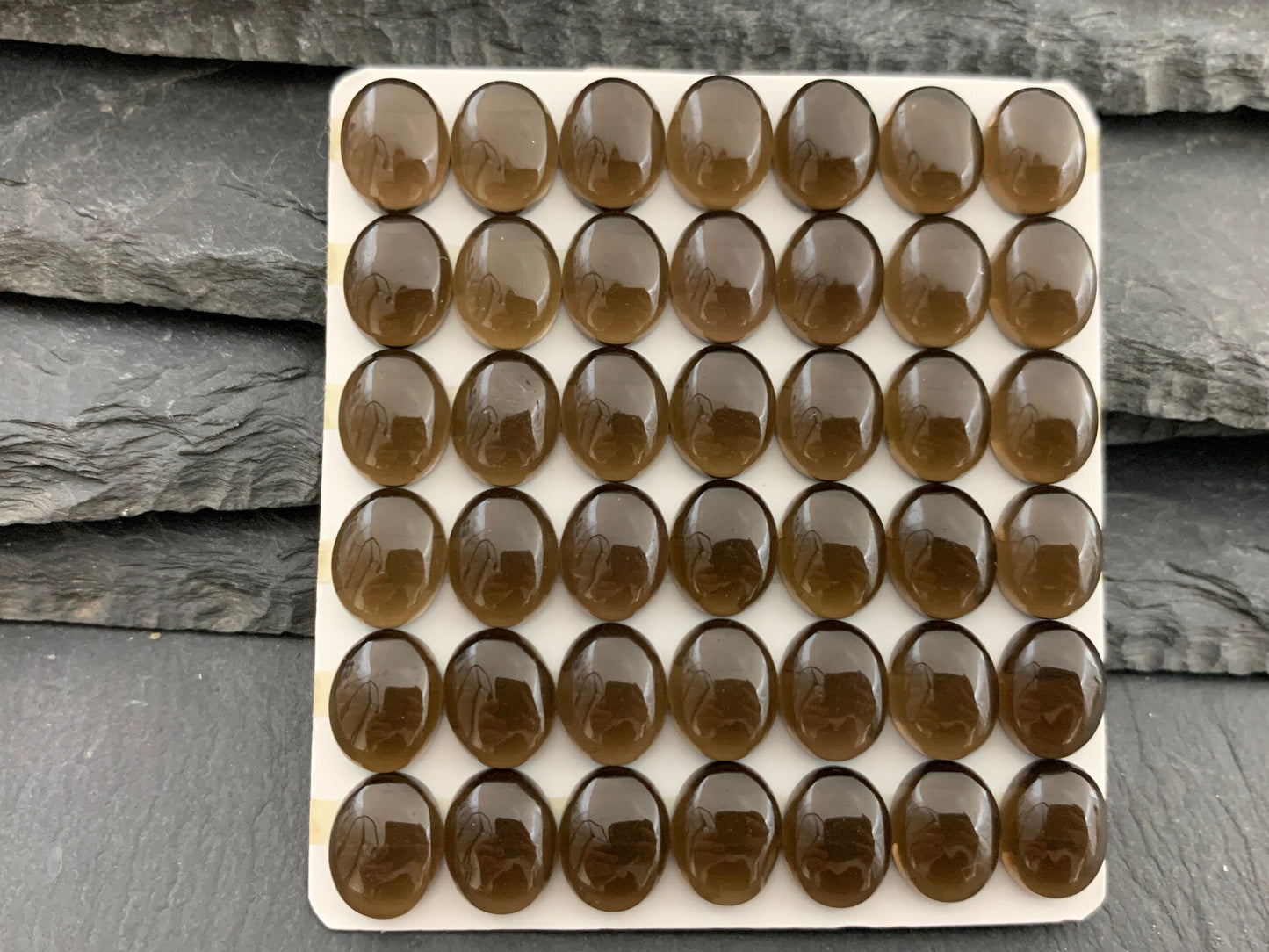 Smokey Quartz oval 8x10mm cabochon - Calibrated cabochons