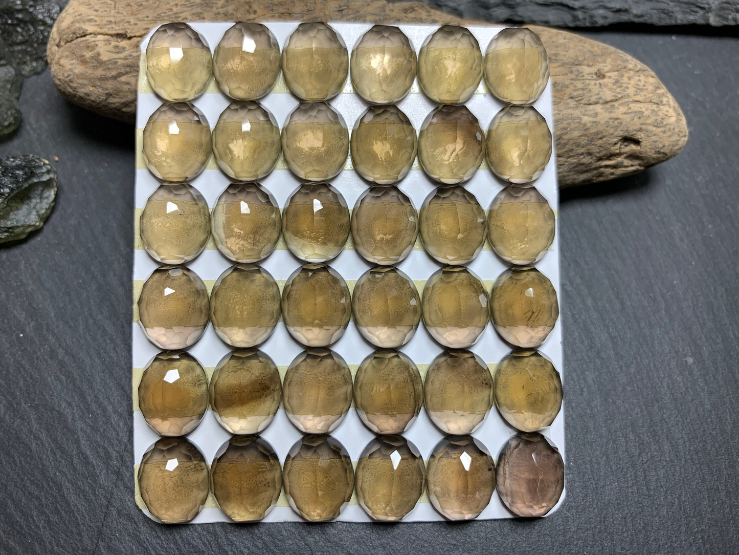Faceted Smokey Quartz oval 10x12mm cabochon - Calibrated cabochons