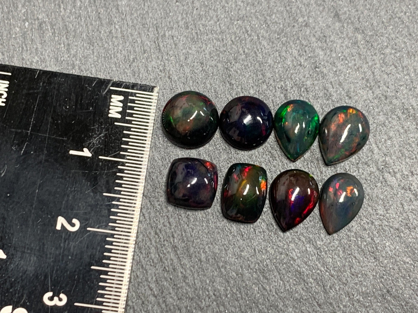 Ethiopian Opal 7-9mm cabochon