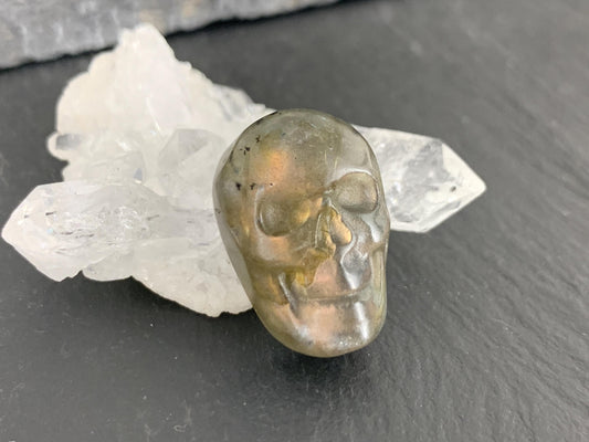 Labradorite Skull Cabochon 14x21mm, Labradorite Skull, Natural Gemstone, Halloween Jewelry, Handcrafted Accessory