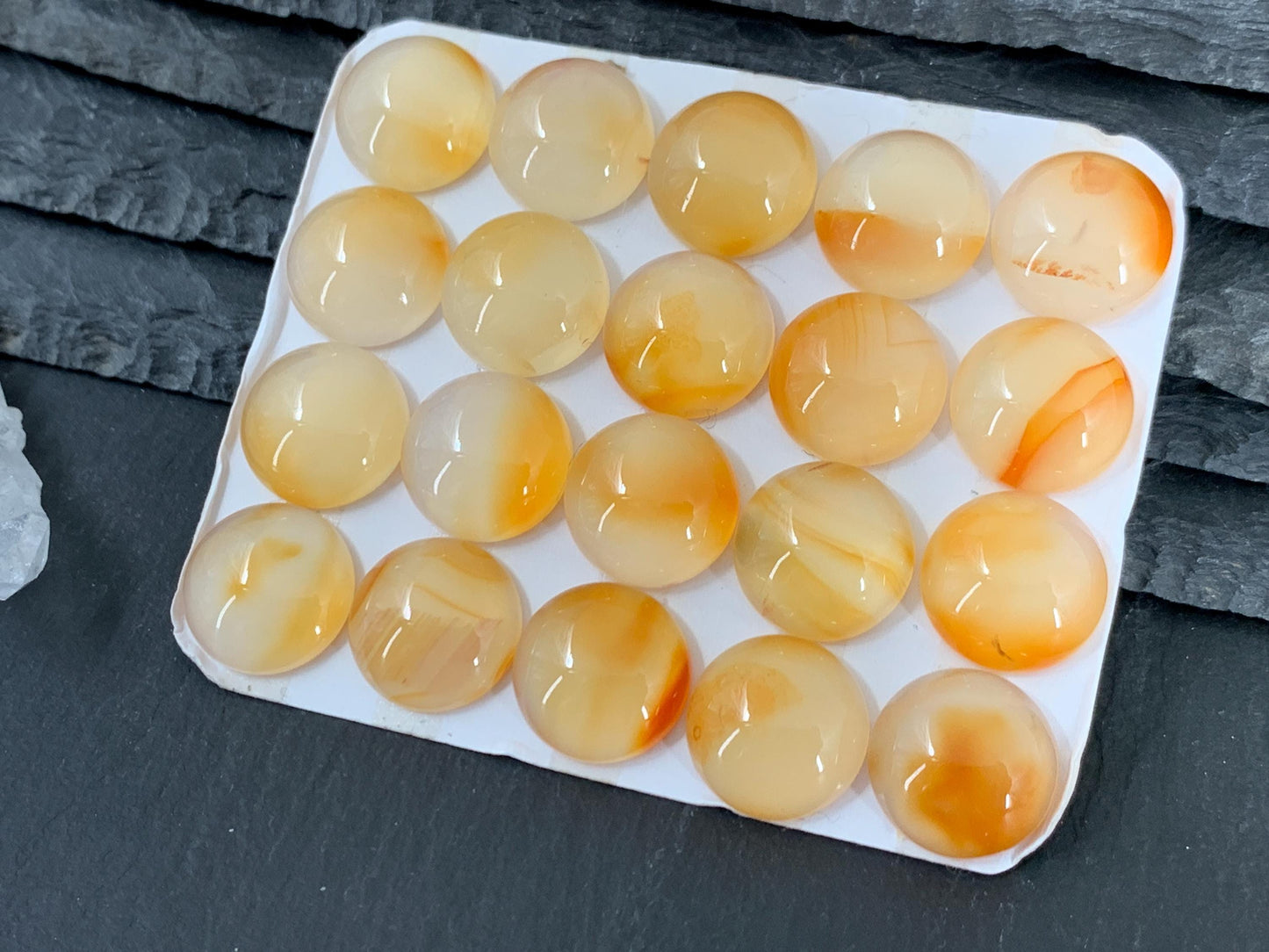 Carnelian round 16mm cabochon - Calibrated cabochons
