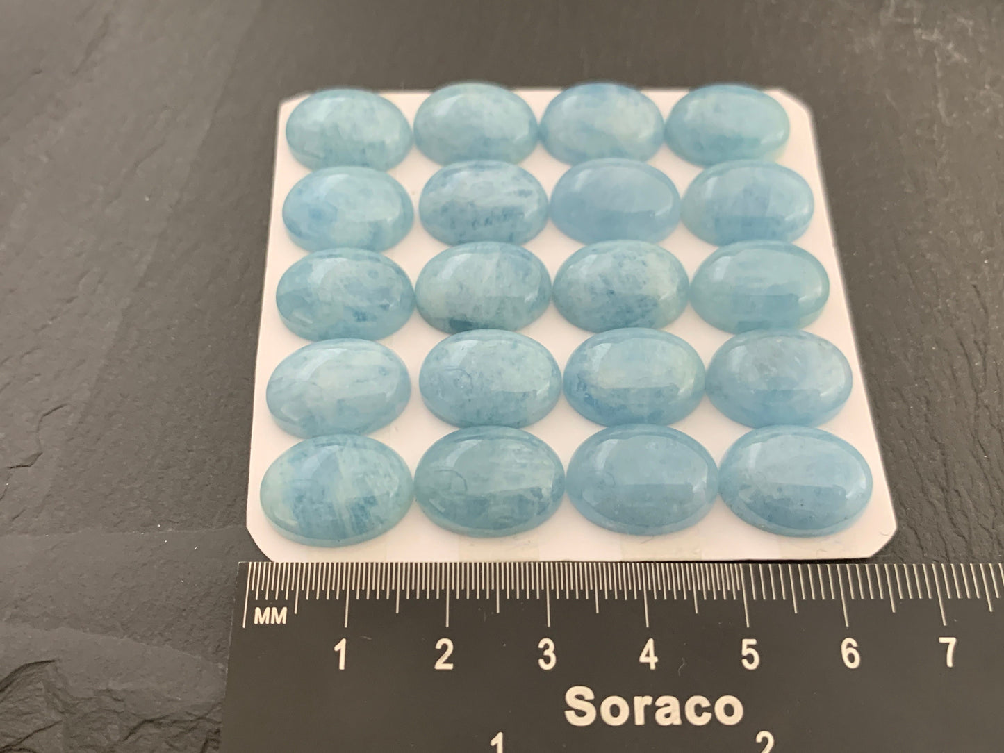 Aquamarine oval 12x16mm cabochon - Calibrated cabochons