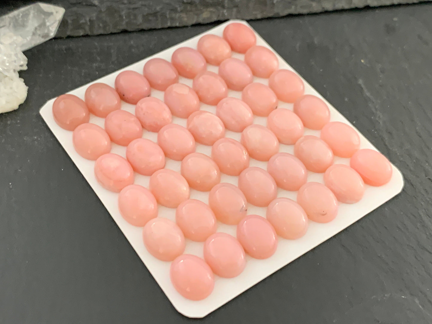 Pink Opal oval 8x10mm cabochon - Calibrated cabochons