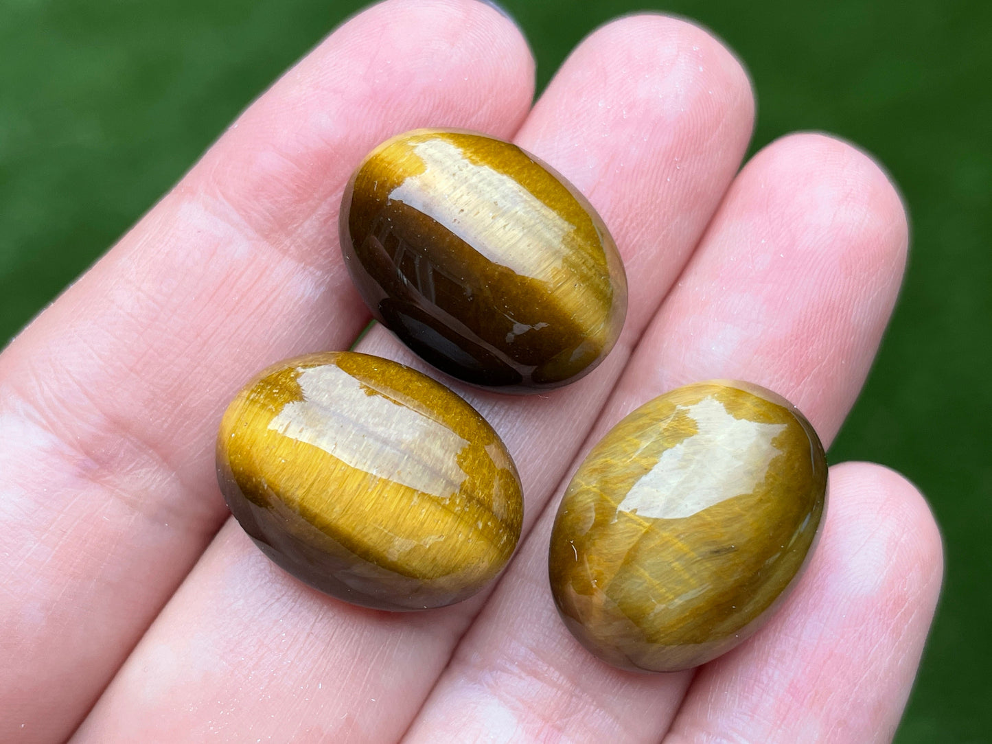Tiger Eye oval 15x20mm cabochon - Calibrated cabochons