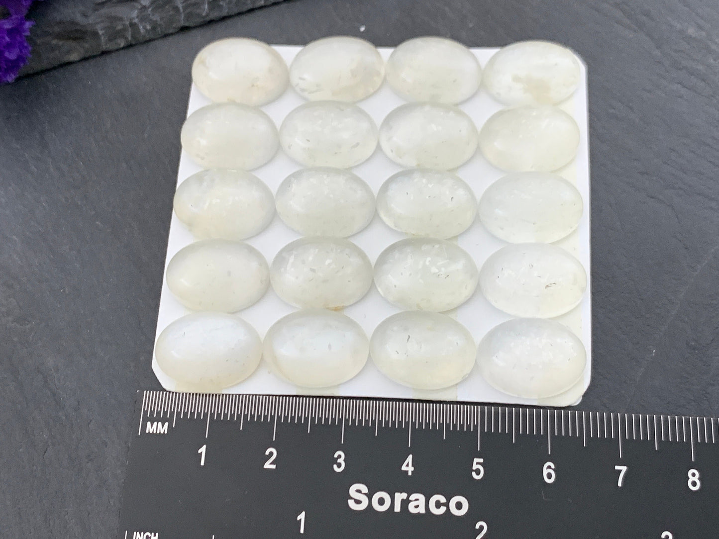 White Moonstone oval 12x16mm cabochon - Calibrated cabochons