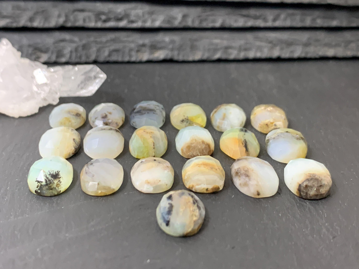 Faceted Peruvian Opal 10x14mm cabochon - Calibrated cabochons