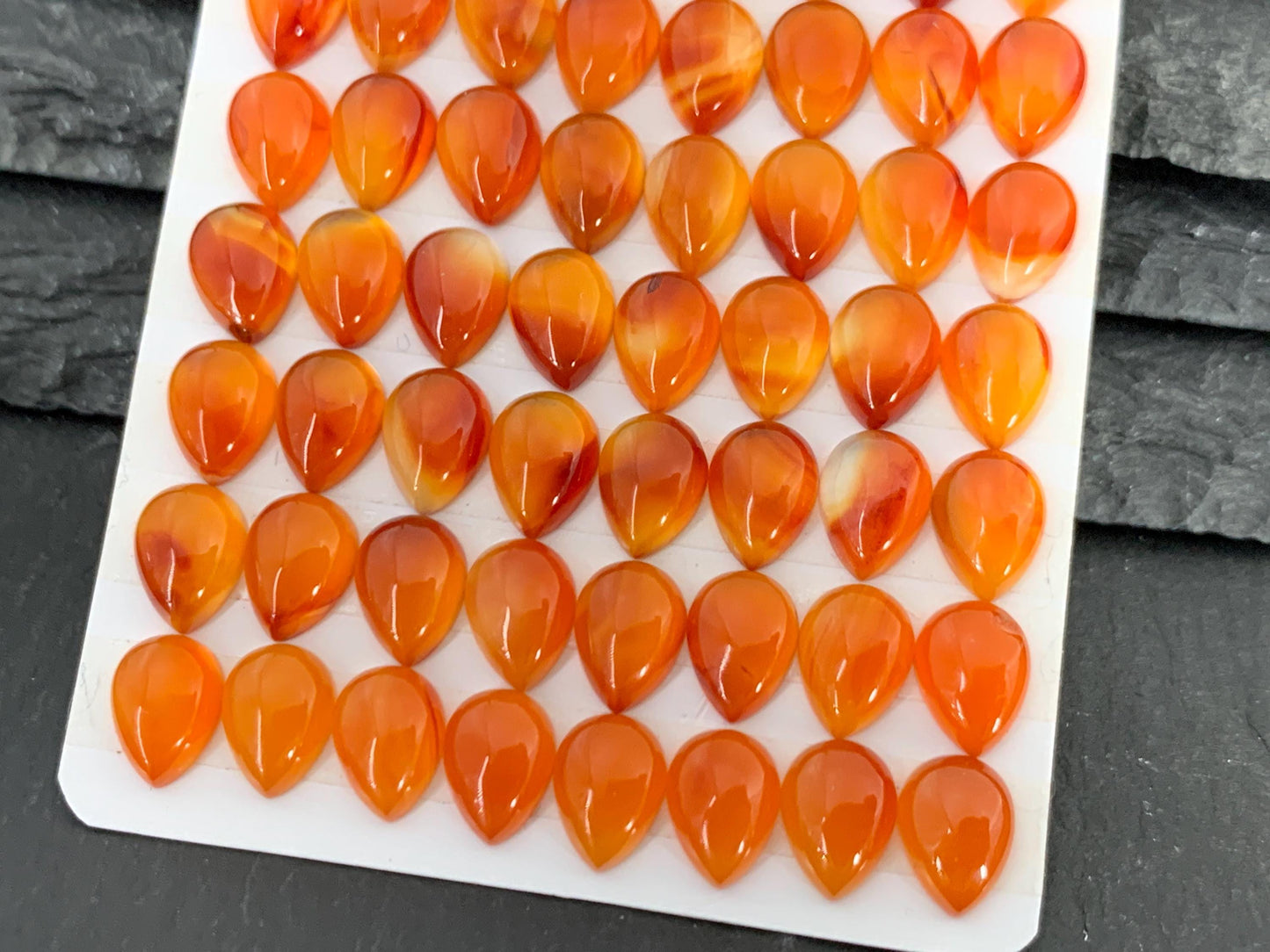 Carnelian pear 6x8mm cabochon - Calibrated cabochons