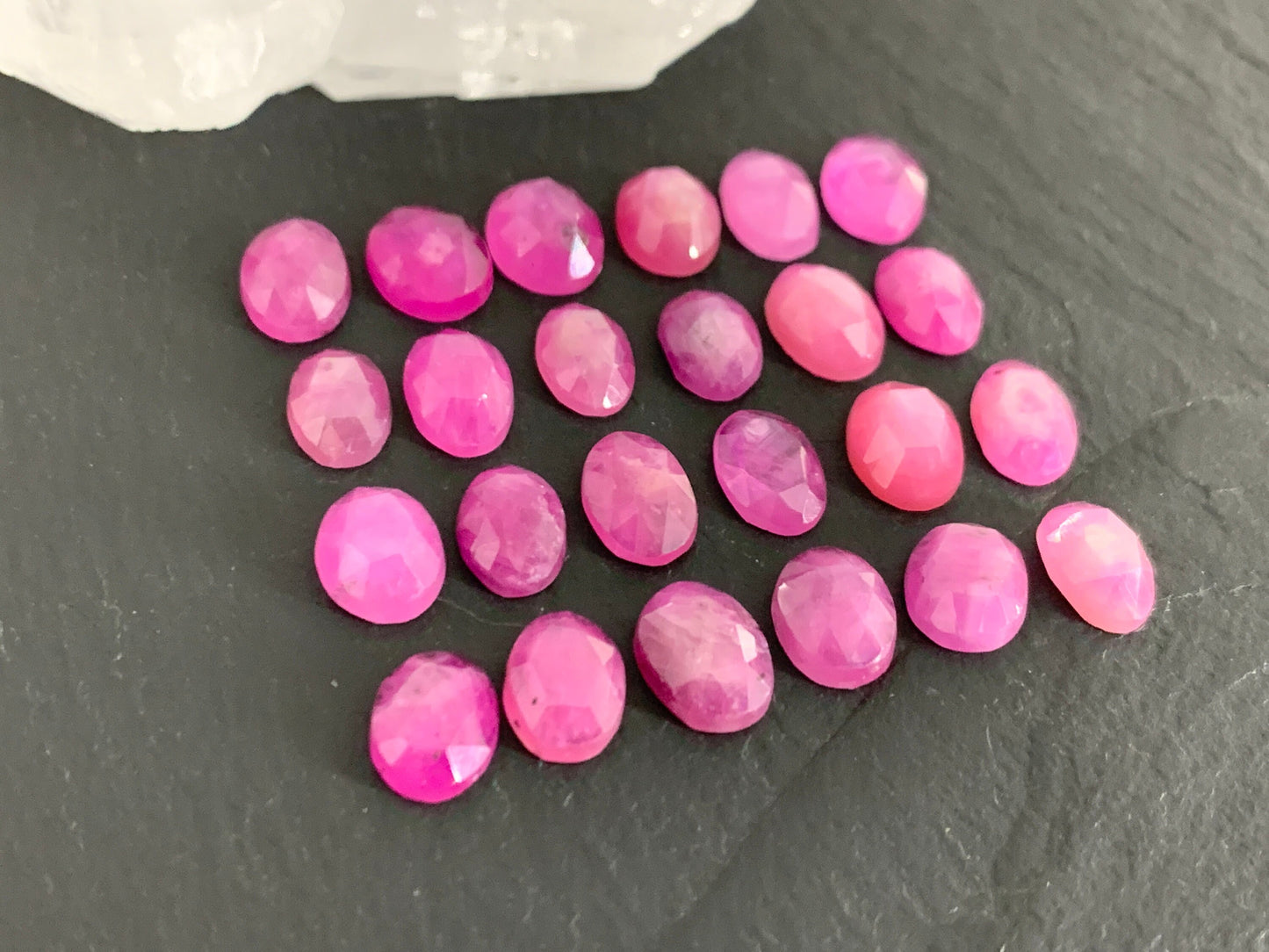 Faceted Pink Sapphire oval 6x8mm cabochon - Light pink