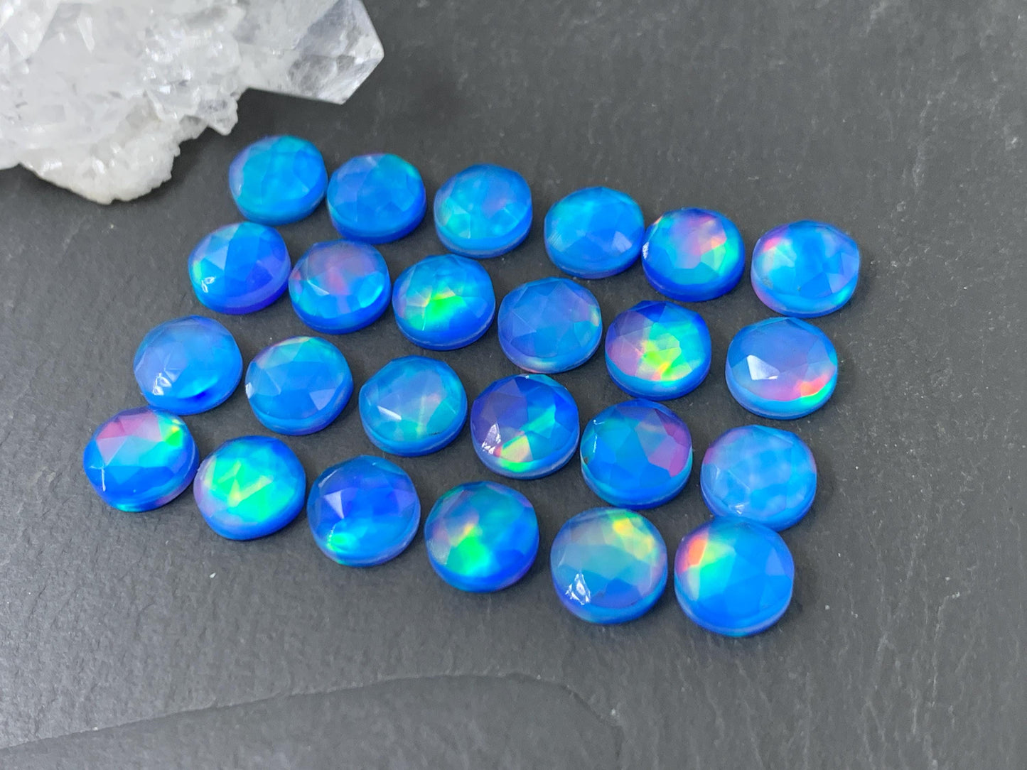 Faceted Aurora Opal round 8mm cabochon - Doublet cabochons