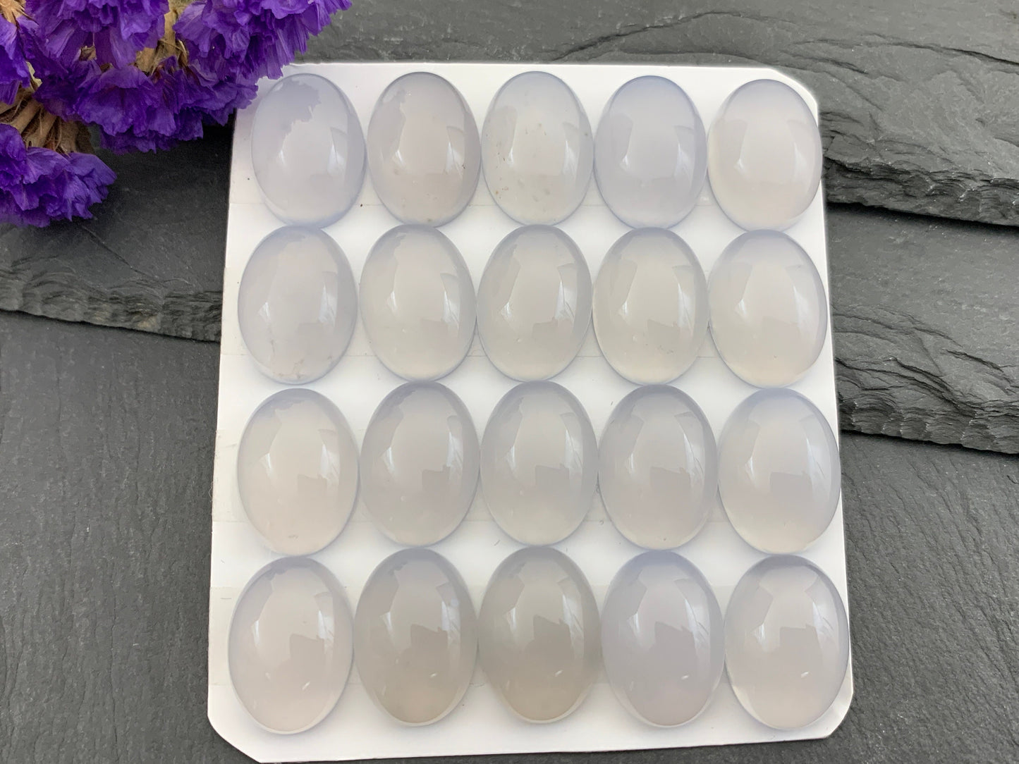 Blue Chalcedony oval 13x18mm cabochon - Calibrated cabochons