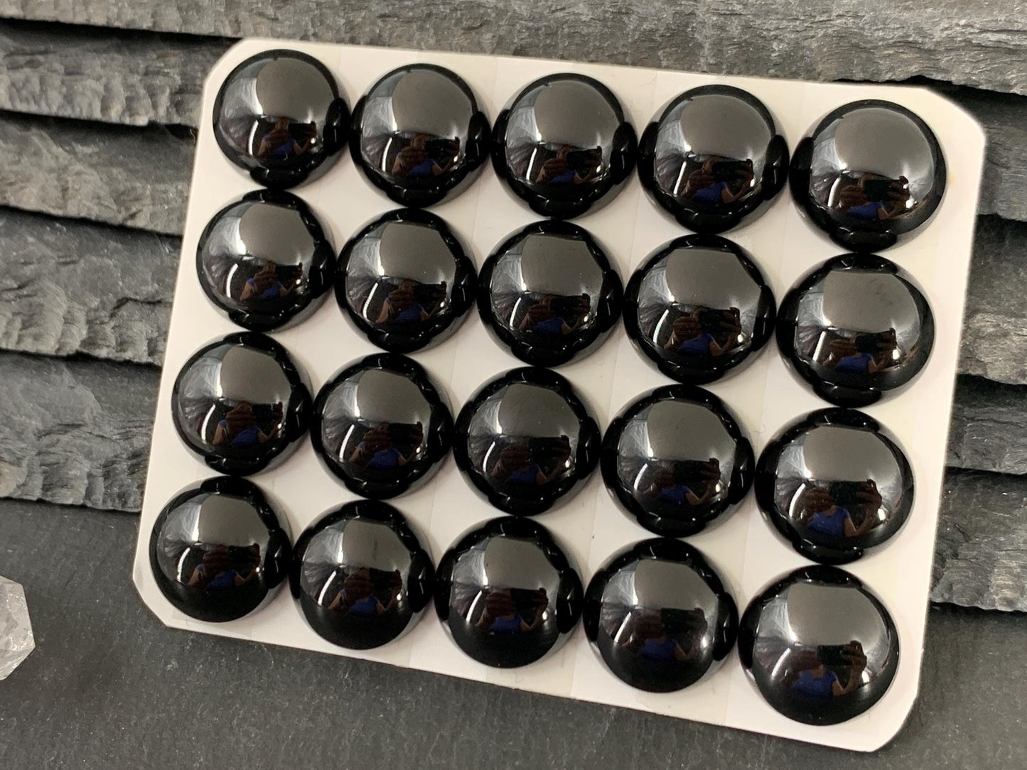 Black Spinel round 14mm cabochon - Calibrated cabochons