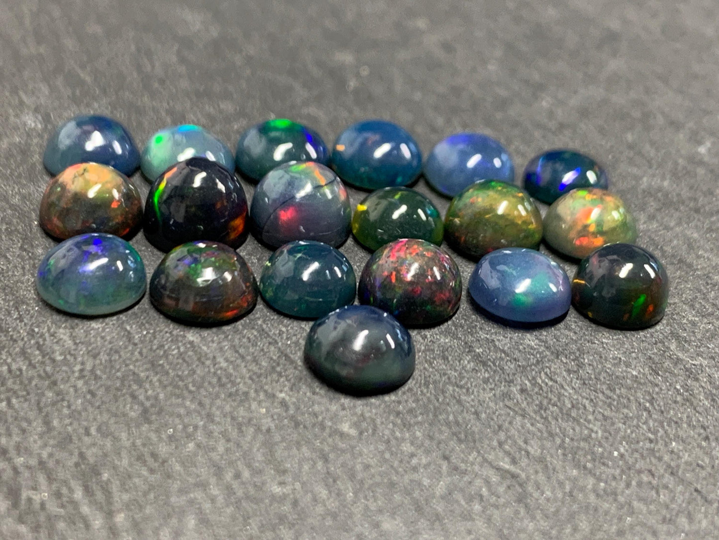 Ethiopian Opal round 6mm Cabochon